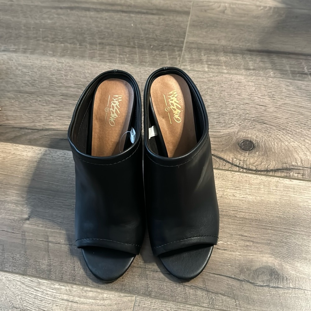 Black open toe heels